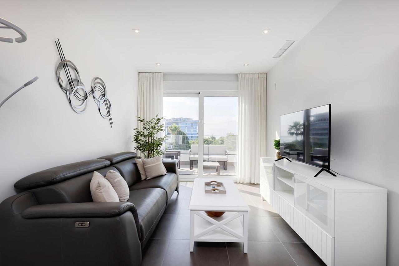 Brand New Apartment With Pool And Sea View In Μαρμπέλλα Εξωτερικό φωτογραφία