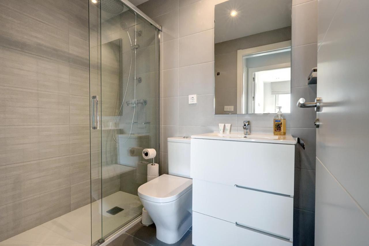 Brand New Apartment With Pool And Sea View In Μαρμπέλλα Εξωτερικό φωτογραφία