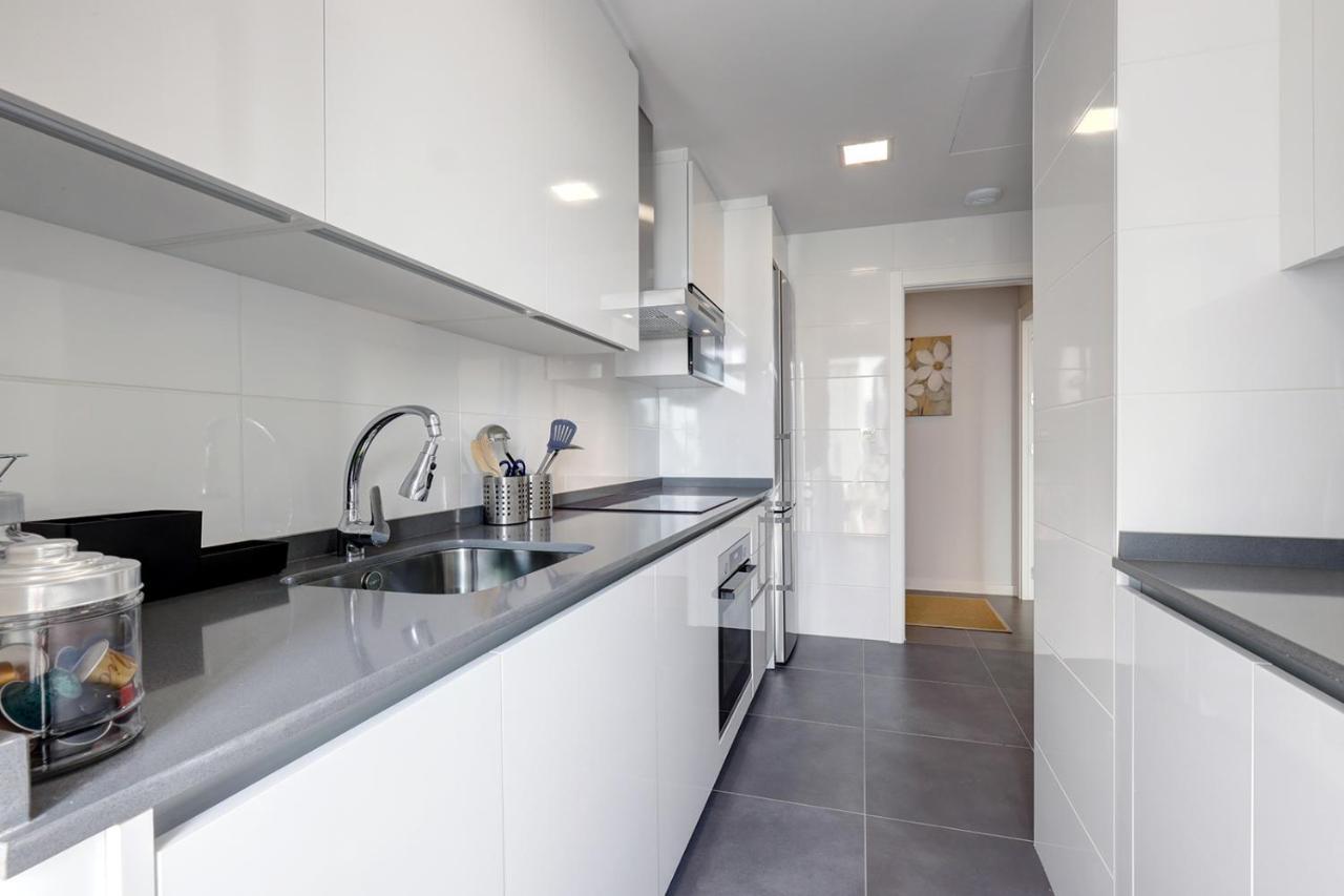 Brand New Apartment With Pool And Sea View In Μαρμπέλλα Εξωτερικό φωτογραφία