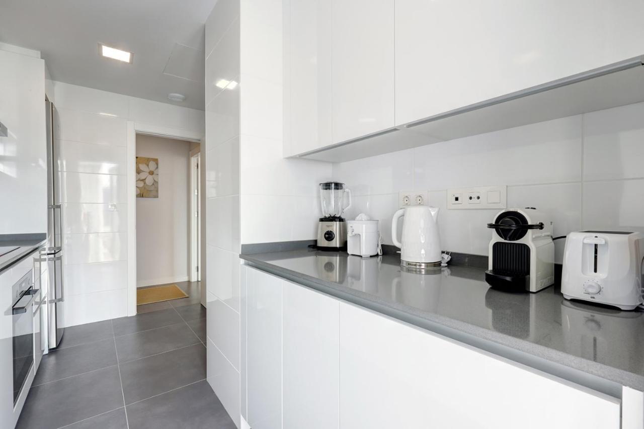 Brand New Apartment With Pool And Sea View In Μαρμπέλλα Εξωτερικό φωτογραφία
